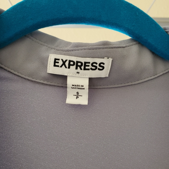 Express button down work blouse - Picture 3 of 3